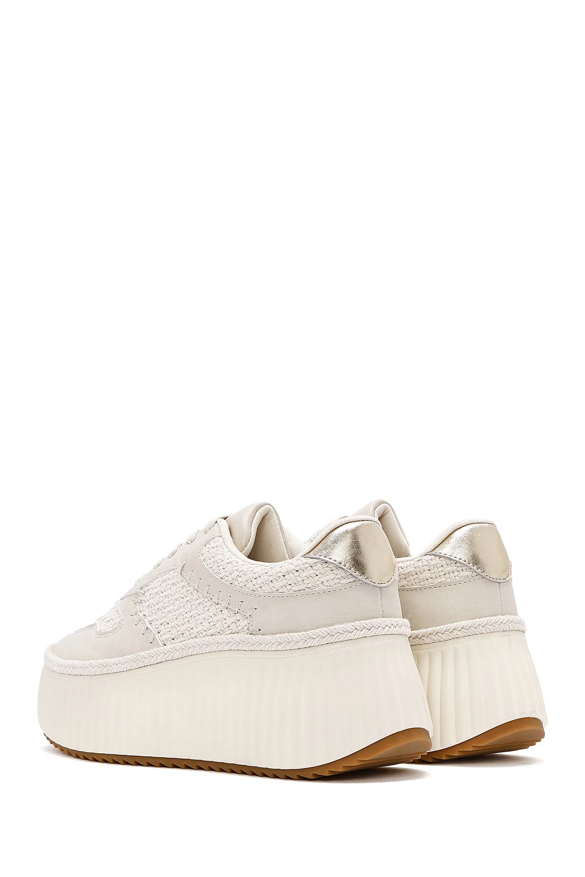 Kadın Bej Bağcıklı Kalın Tabanlı Örgülü Sneaker - Image 5
