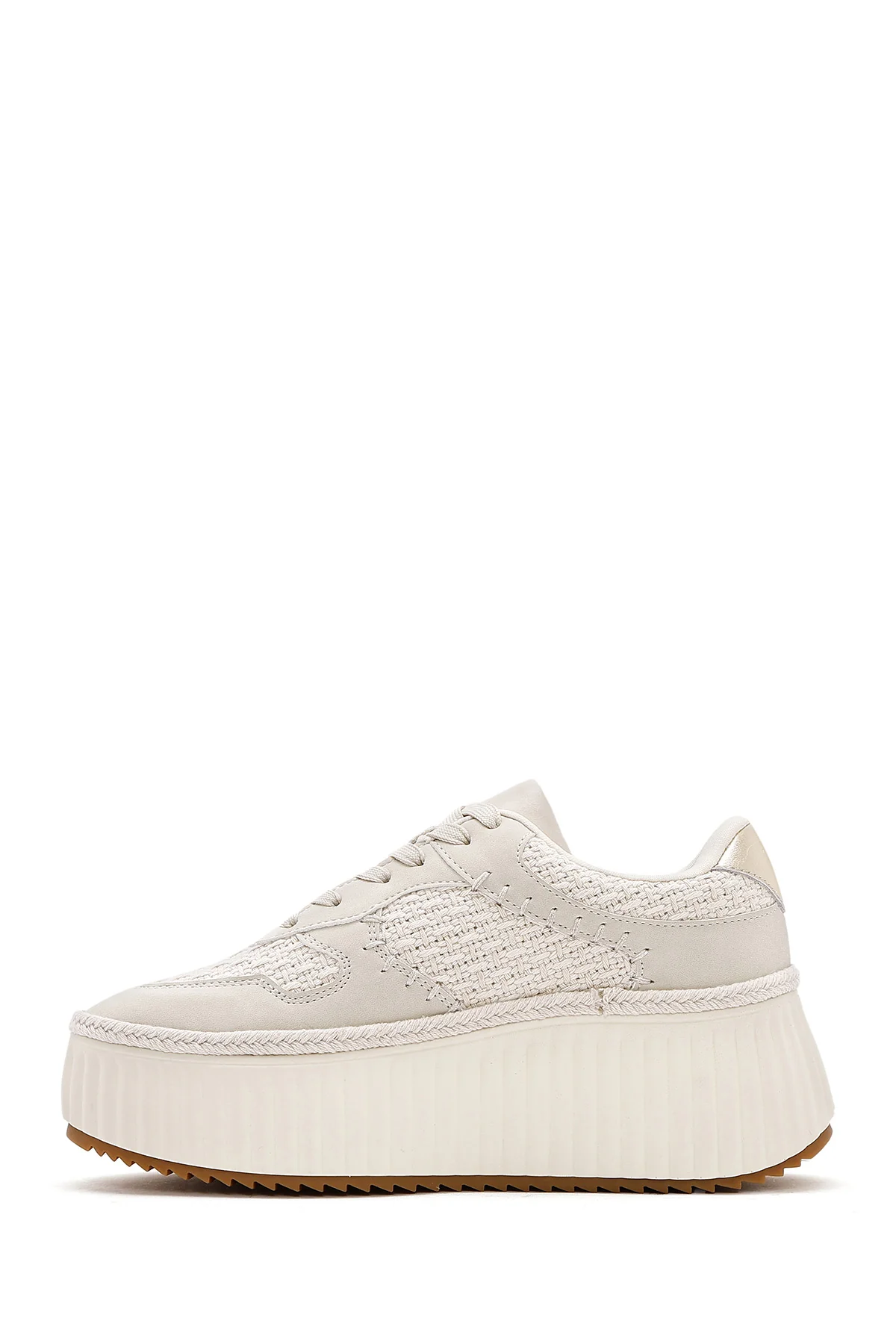Kadın Bej Bağcıklı Kalın Tabanlı Örgülü Sneaker - Image 4