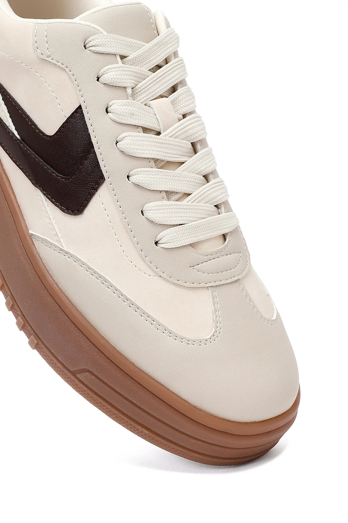 Kadın Bej Bağcıklı Kalın Tabanlı Sneaker - Image 9
