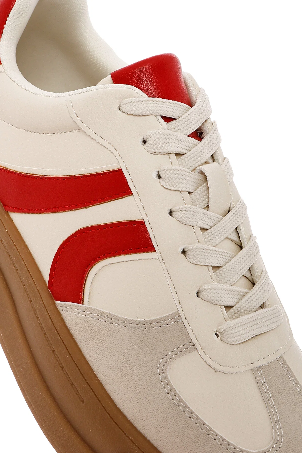 Kadın Bej Bağcıklı Kalın Tabanlı Sneaker - Image 9