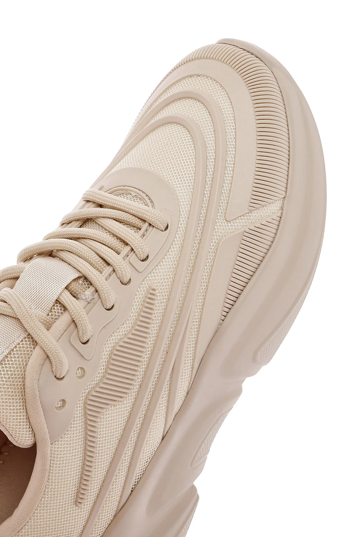 Kadın Bej Bağcıklı Kalın Tabanlı Sneaker - Image 11