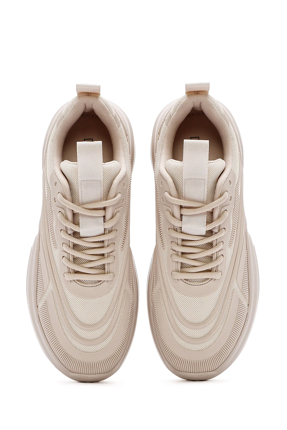 Kadın Bej Bağcıklı Kalın Tabanlı Sneaker - Image 8