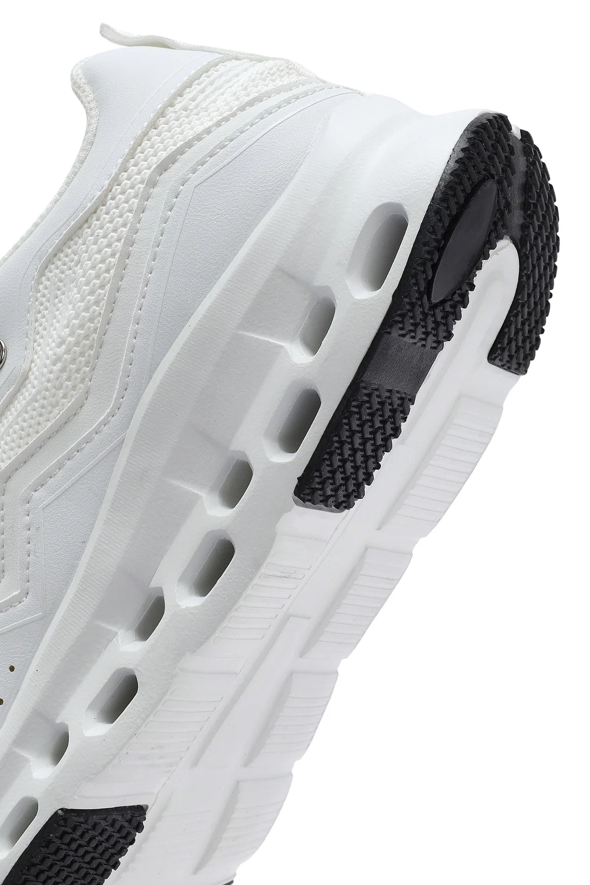 Kadın Bej Bağcıklı Kalın Tabanlı Sneaker - Image 8