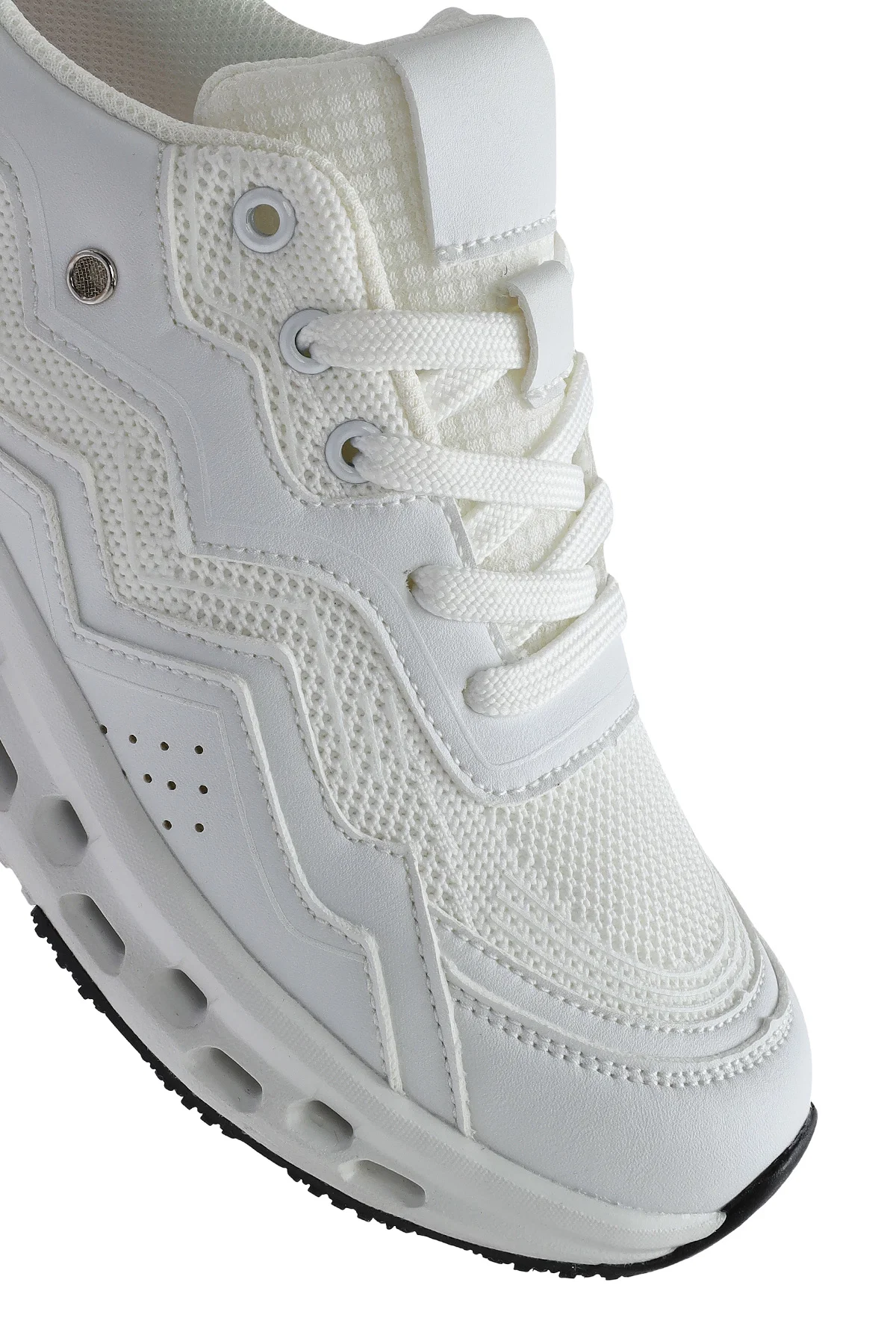 Kadın Bej Bağcıklı Kalın Tabanlı Sneaker - Image 9