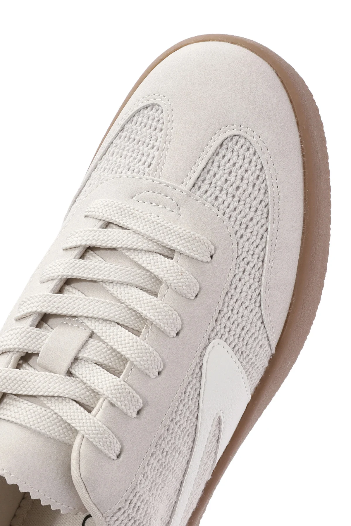 Kadın Bej Bağcıklı Kalın Tabanlı Sneaker - Image 10
