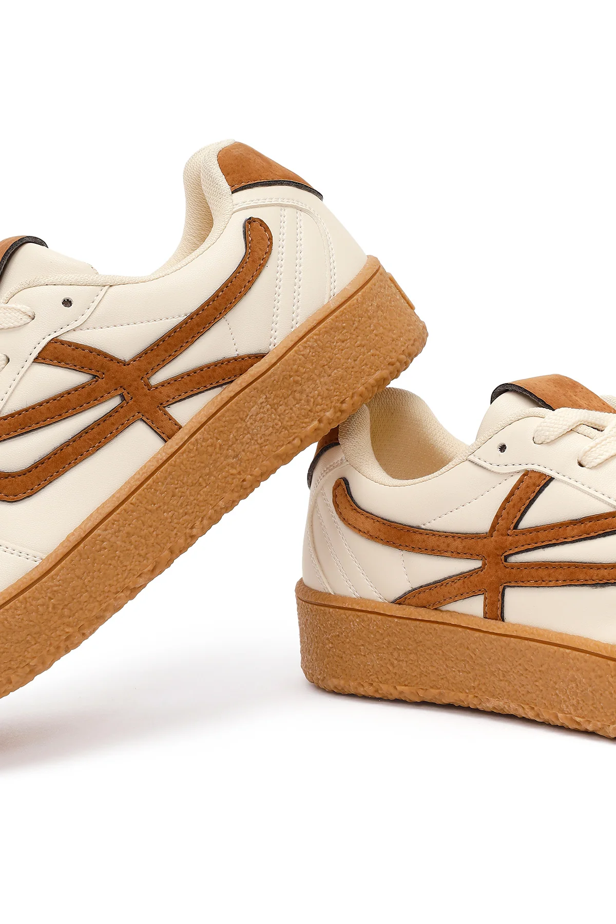 Kadın Bej Bağcıklı Kalın Tabanlı Sneaker - Image 11