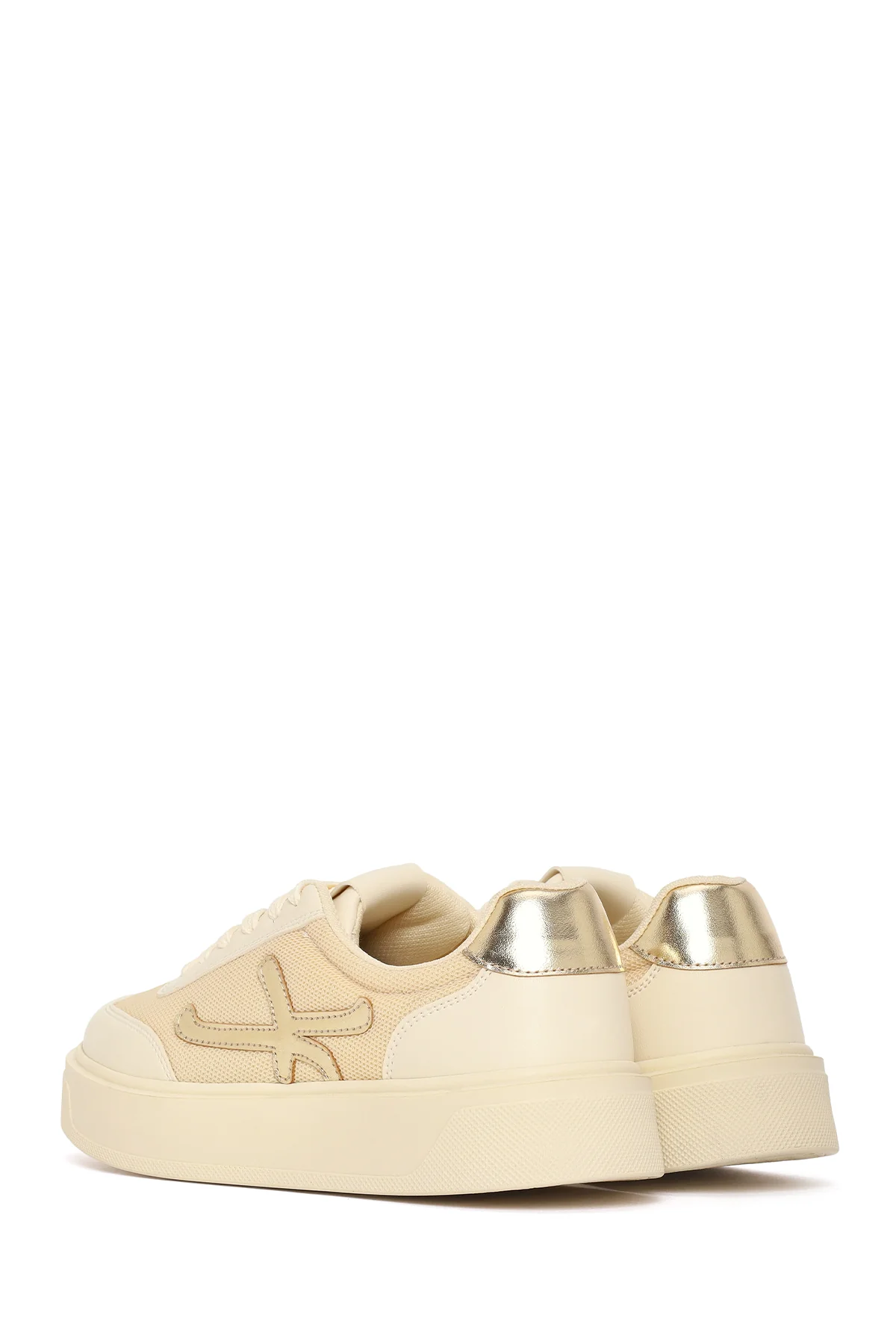 Kadın Bej Bağcıklı Kalın Tabanlı Sneaker - Image 6