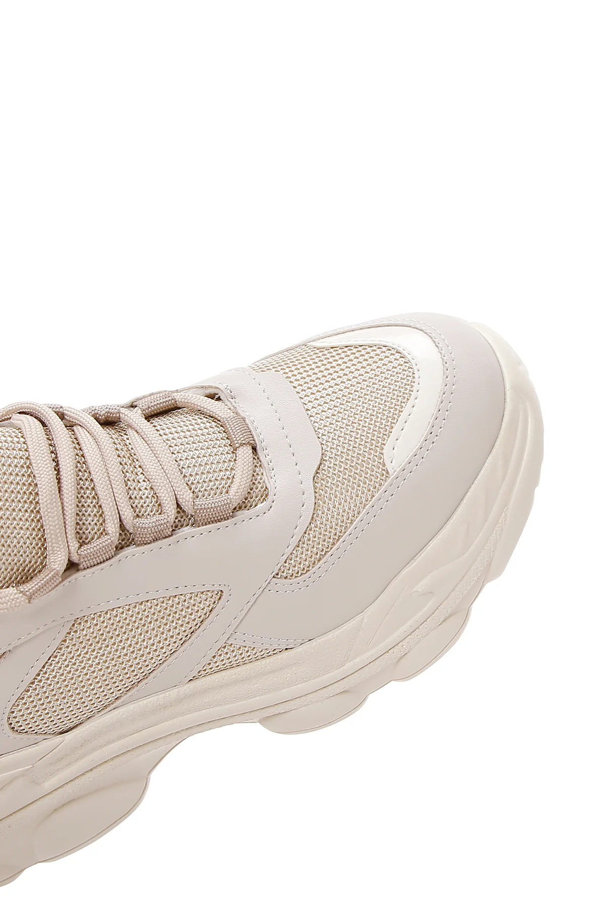 Kadın Bej Bağcıklı Kalın Tabanlı Sneaker - Image 8