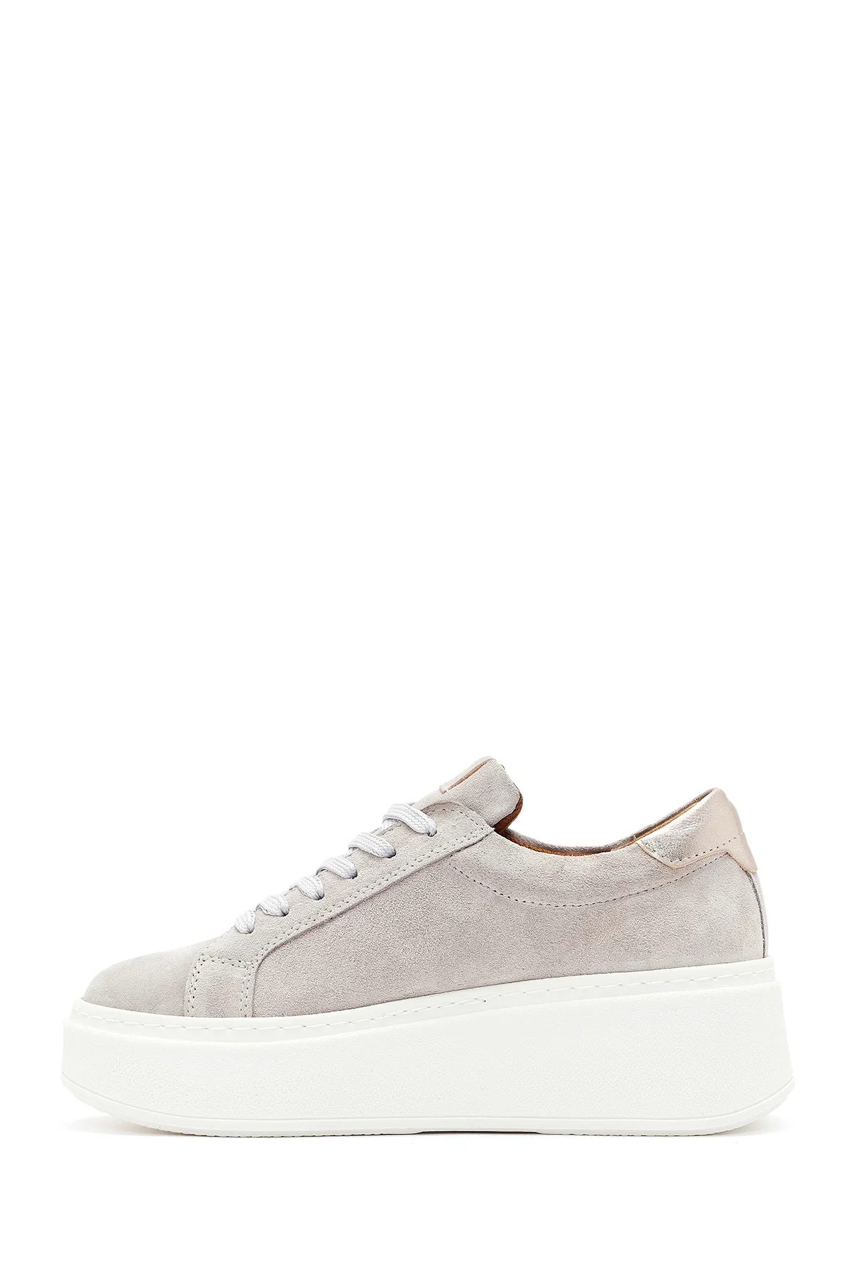 Kadın Bej Bağcıklı Kalın Tabanlı Süet Deri Sneaker - Image 2