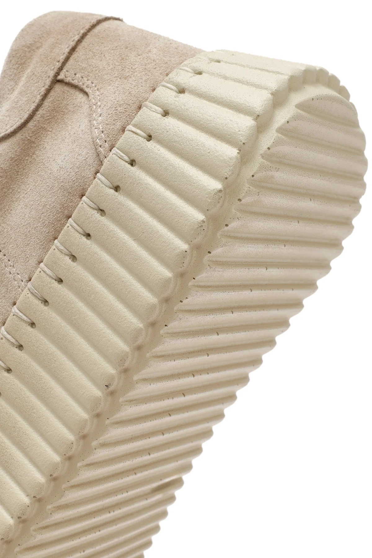 Kadın Bej Bağcıklı Kalın Tabanlı Süet Deri Sneaker - Image 8