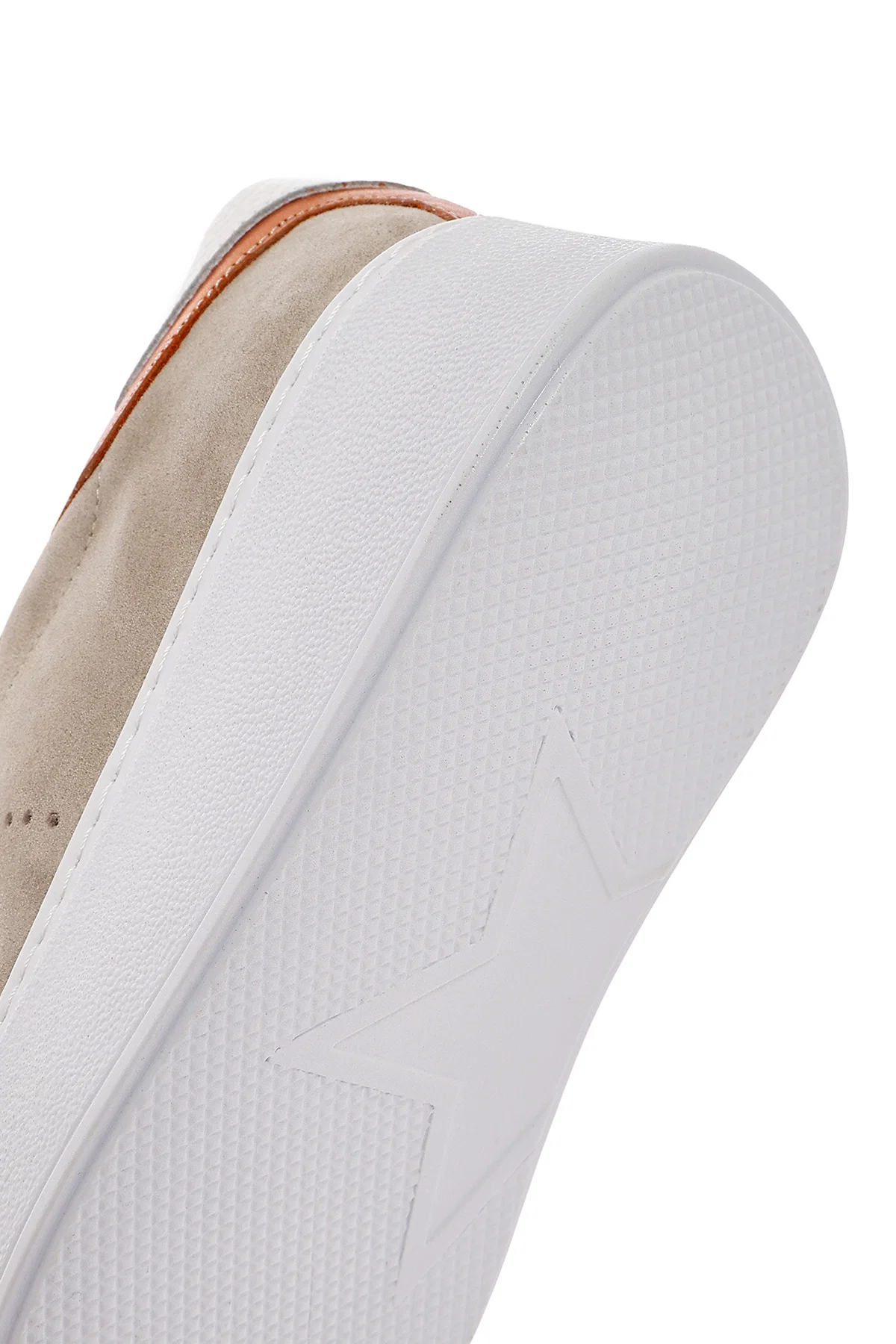 Kadın Bej Bağcıklı Kalın Tabanlı Süet Deri Sneaker - Image 10