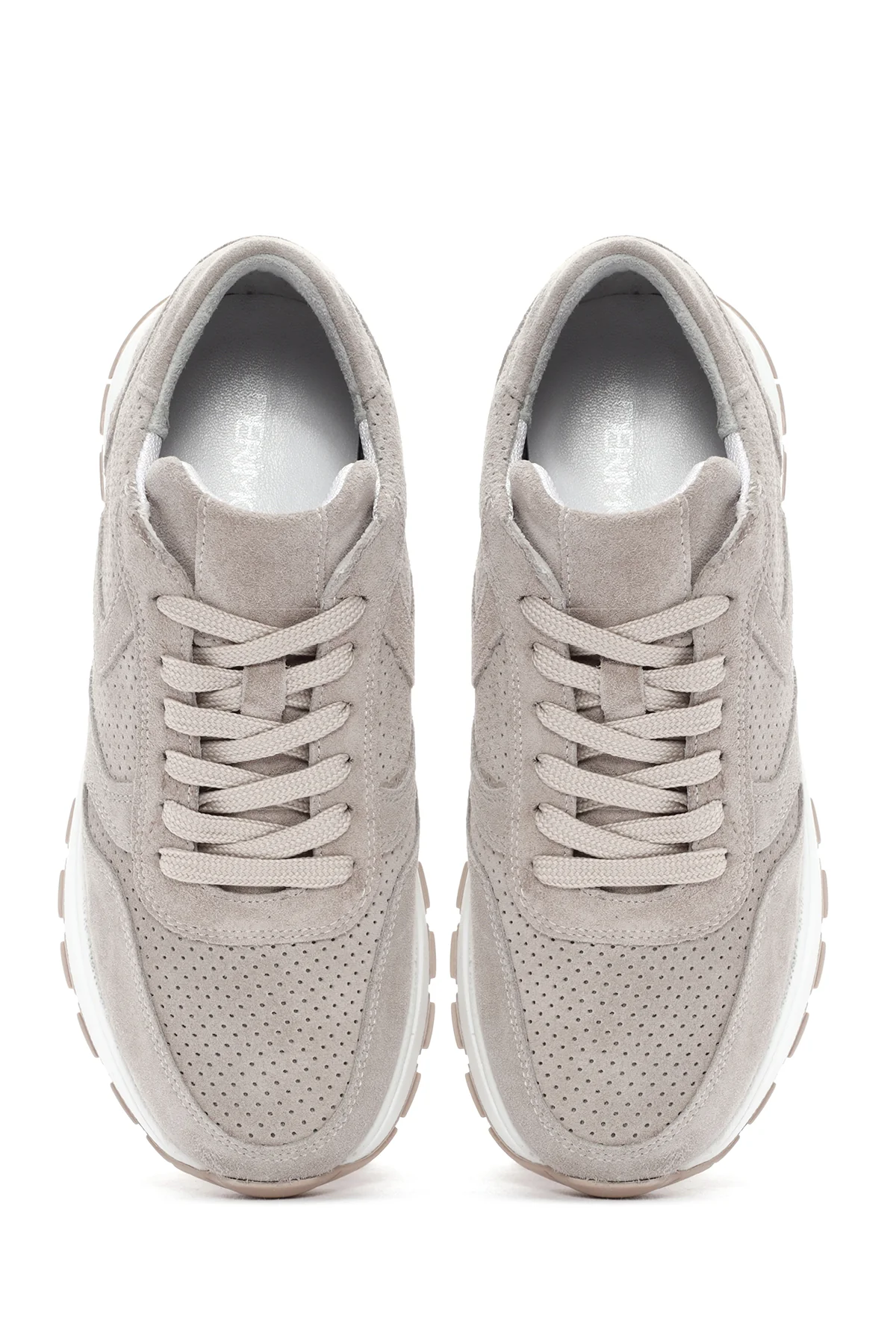 Kadın Bej Bağcıklı Süet Deri Sneaker - Image 7