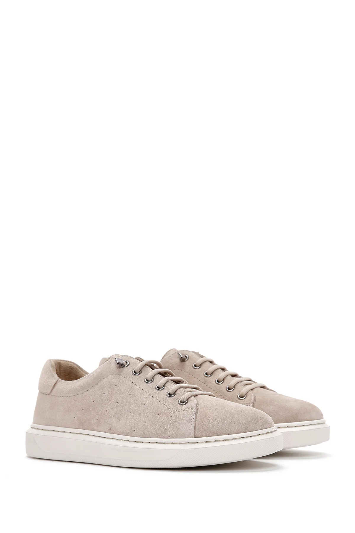 Kadın Bej Bağcıklı Süet Deri Sneaker - Image 3