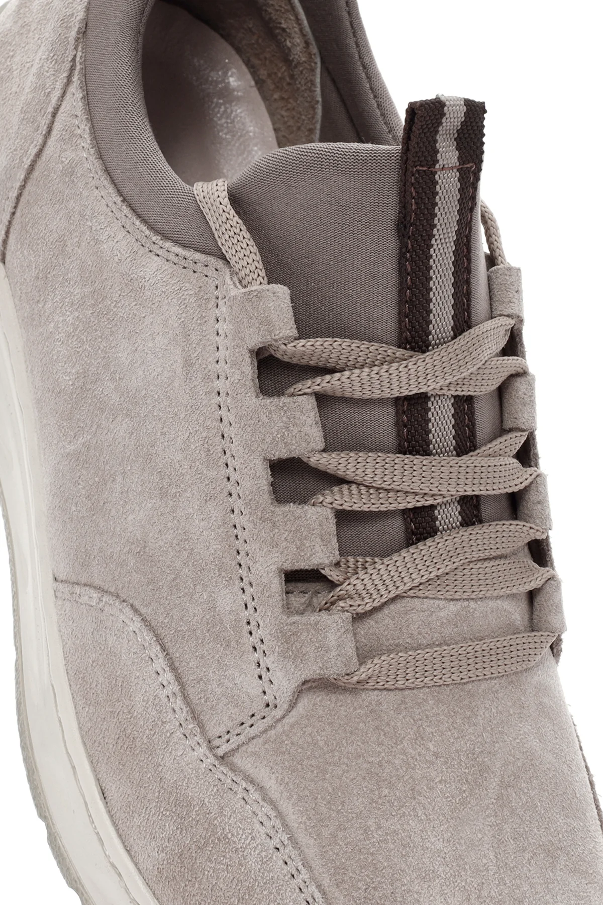 Kadın Bej Bağcıklı Süet Deri Sneaker - Image 10