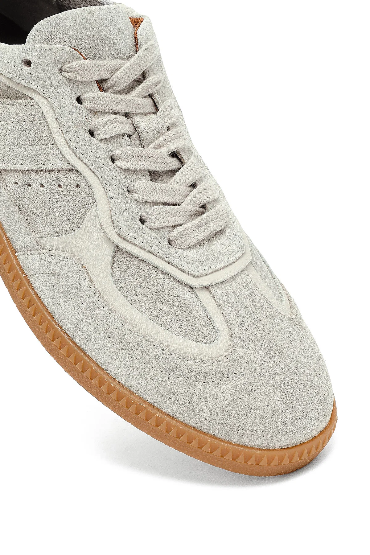 Kadın Bej Bağcıklı Süet Deri Sneaker - Image 10