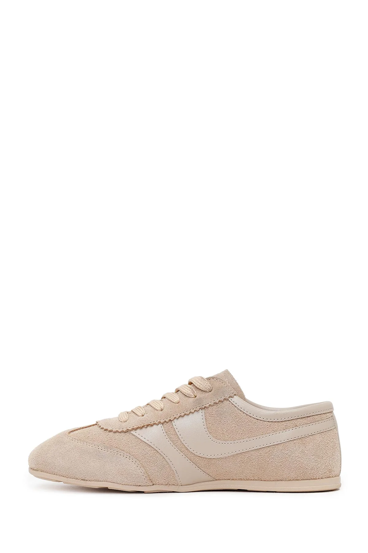 Kadın Bej Bağcıklı Süet Deri Sneaker - Image 3