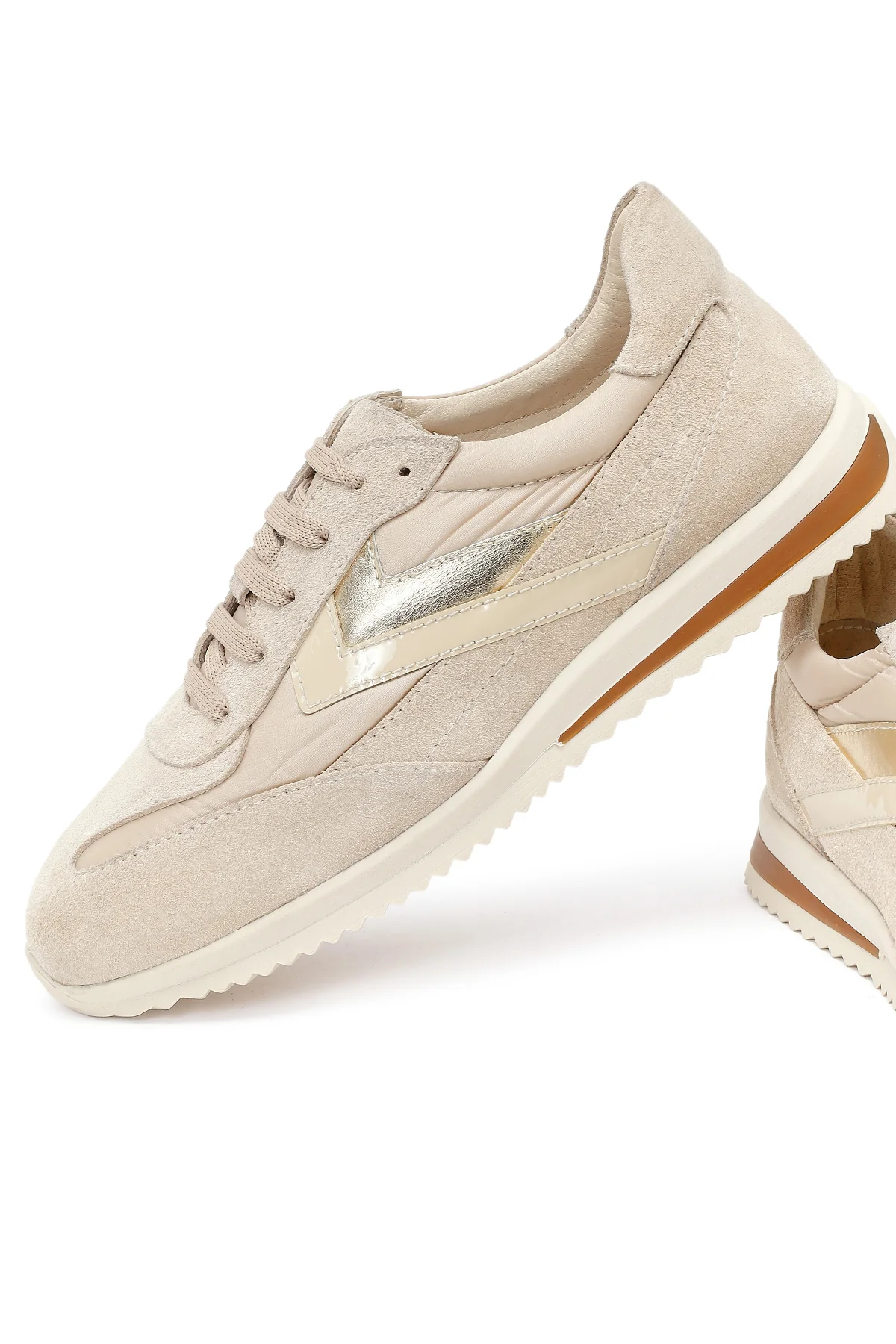 Kadın Bej Bağcıklı Süet Deri Sneaker - Image 10