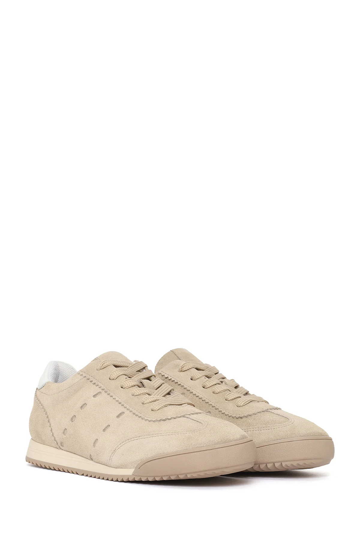 Kadın Bej Bağcıklı Süet Deri Sneaker - Image 2