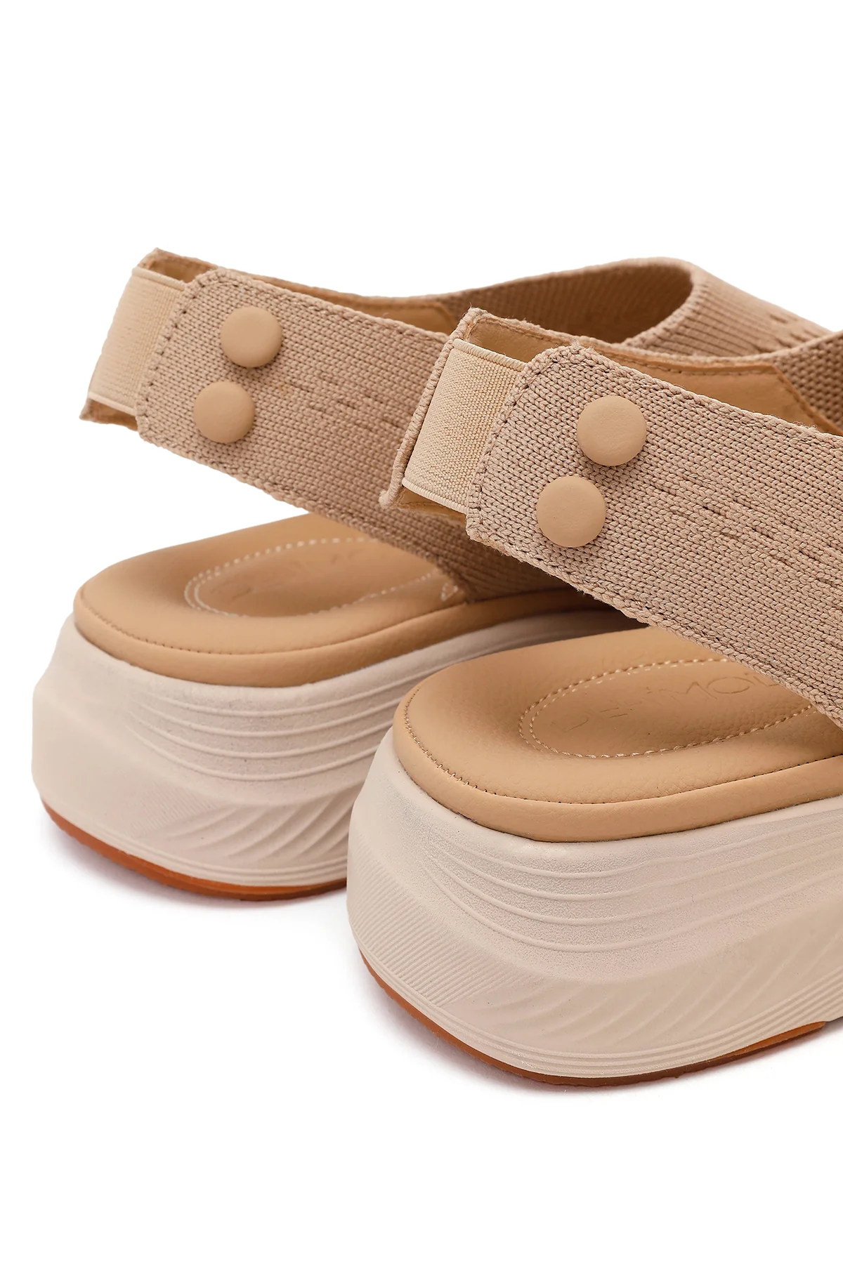 Kadın Bej Bantlı Kalın Tabanlı Kumaş Comfort Sandalet - Image 10