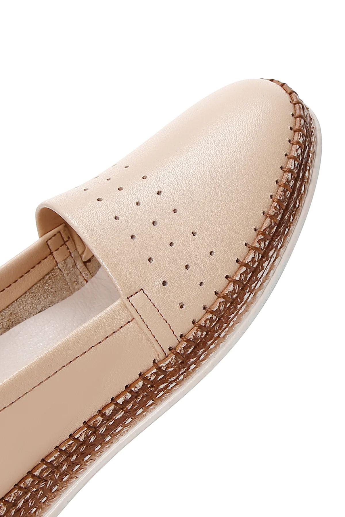 Kadın Bej Deri Comfort Loafer - Image 9