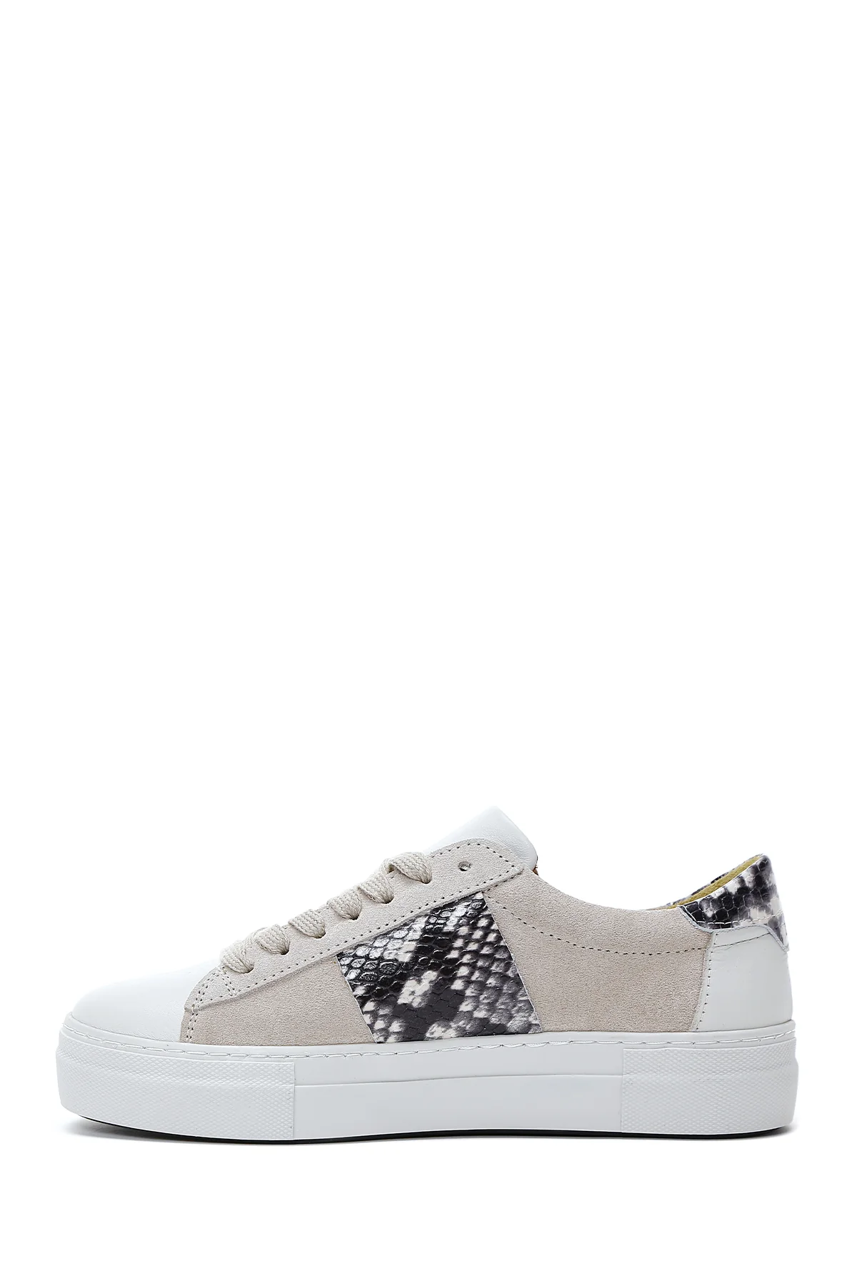 Kadın Bej Deri Desenli Sneaker - Image 2