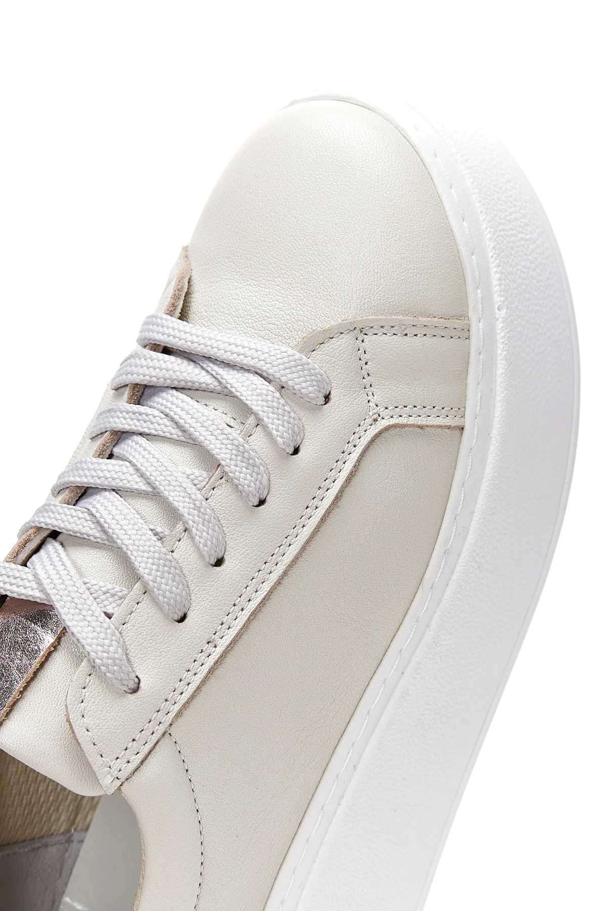 Kadın Bej Deri Kalın Tabanlı Sneaker - Image 7