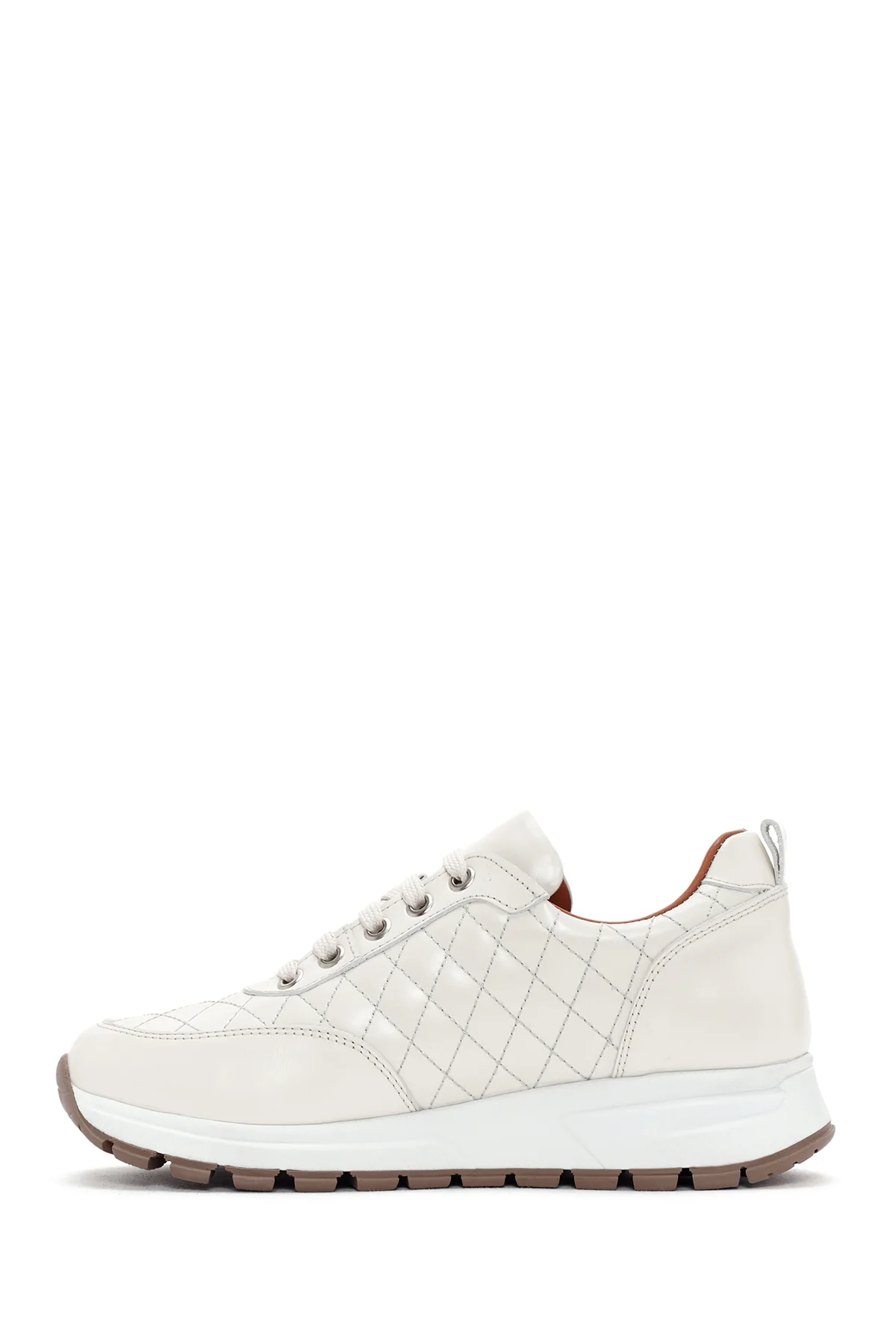 Kadın Bej Deri Kapitone Sneaker - Image 2