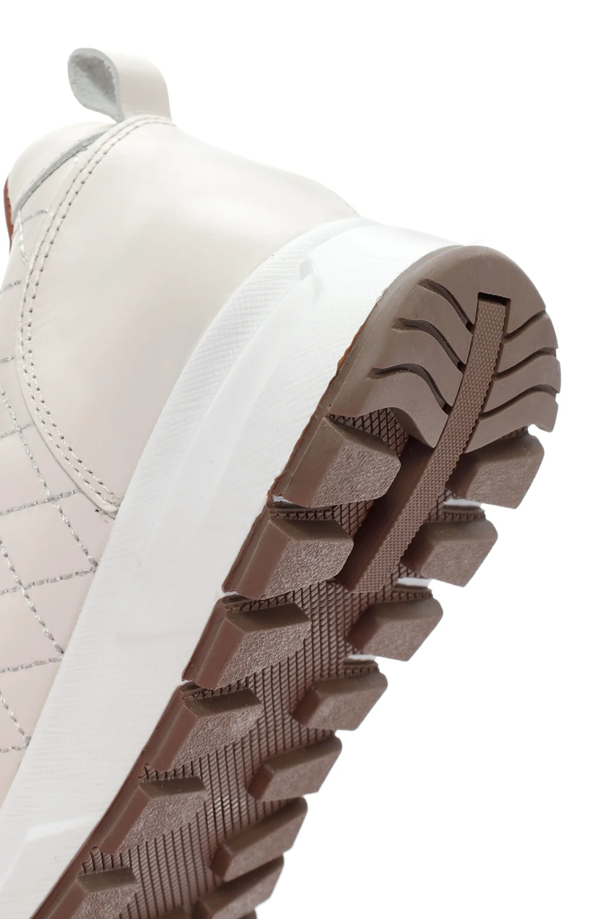 Kadın Bej Deri Kapitone Sneaker - Image 8