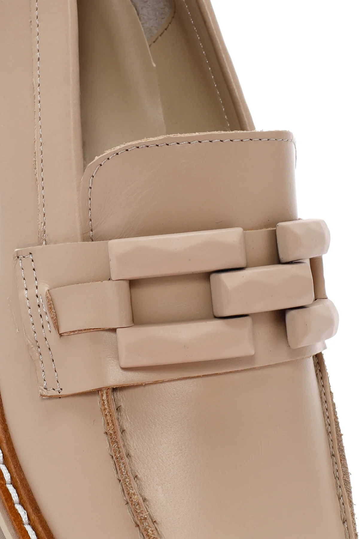 Kadın Bej Deri Maskülen Loafer - Image 9