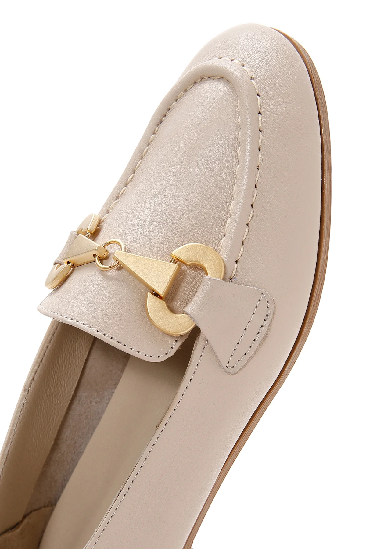 Kadın Bej Deri Maskülen Loafer - Image 7