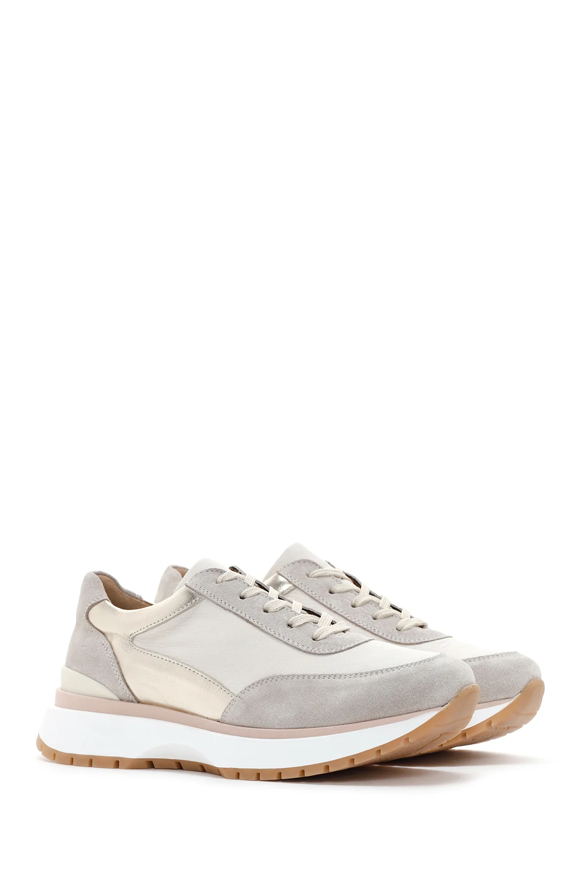 Kadın Bej Deri Süet Detaylı Sneaker - Image 4