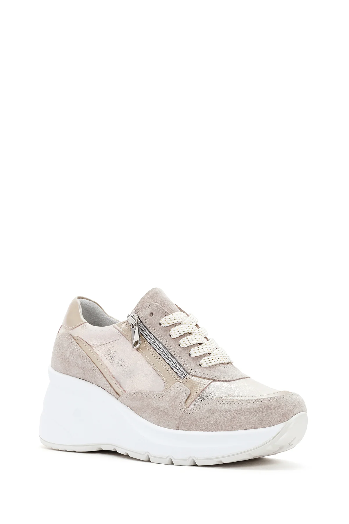 Kadın Bej Dolgu Topuklu Bağcıklı Deri Sneaker - Image 6