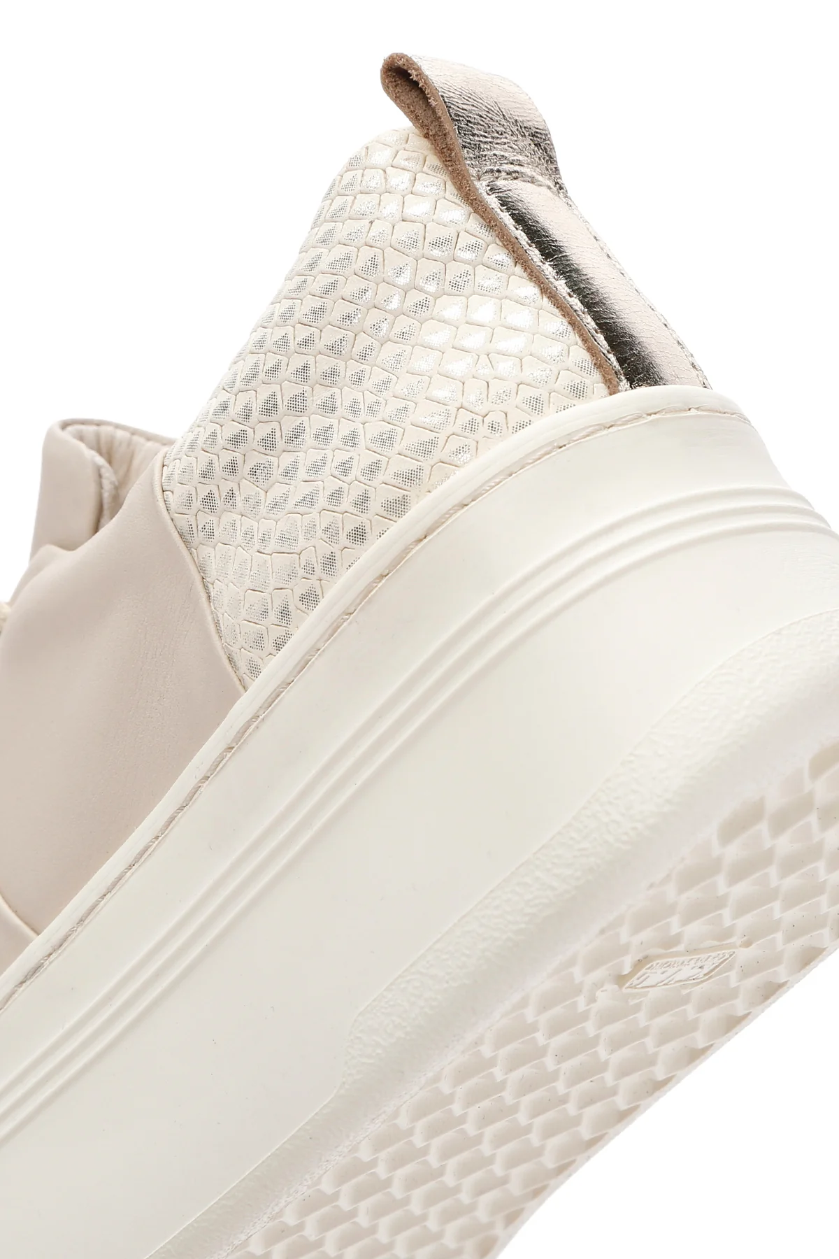 Kadın Bej Kalın Tabanlı Bağcıklı Deri Sneaker - Image 11