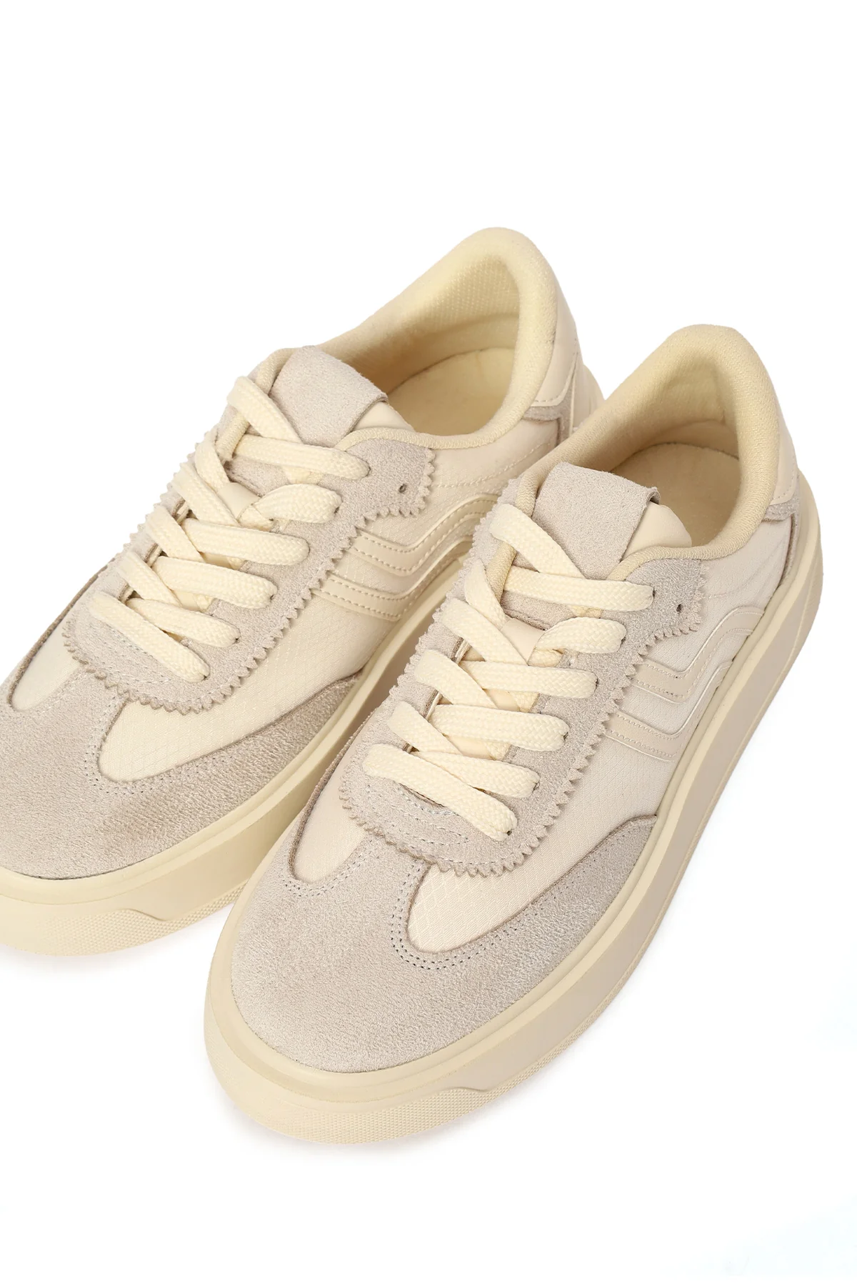 Kadın Bej Kalın Tabanlı Bağcıklı Sneaker - Image 11