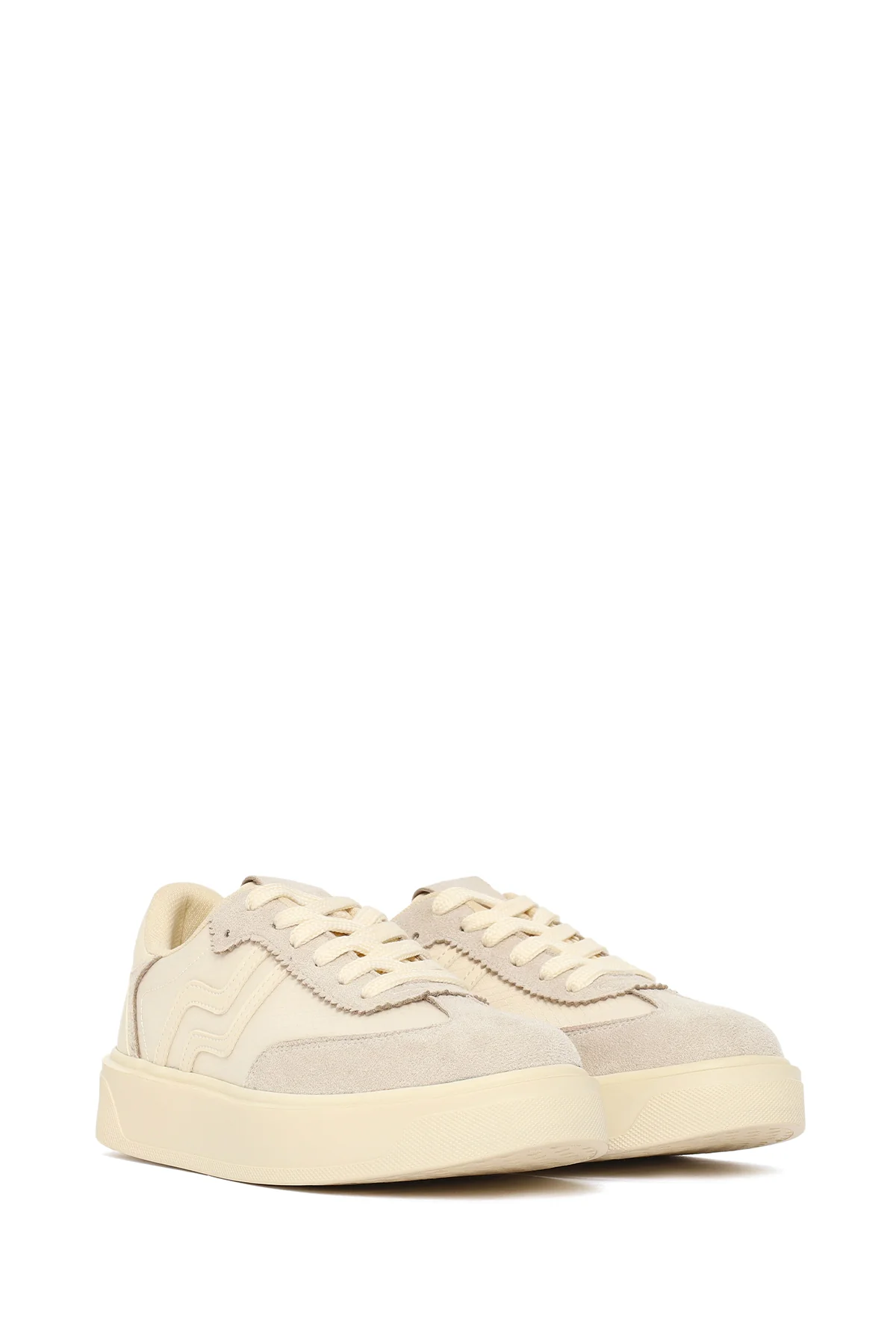 Kadın Bej Kalın Tabanlı Bağcıklı Sneaker - Image 3
