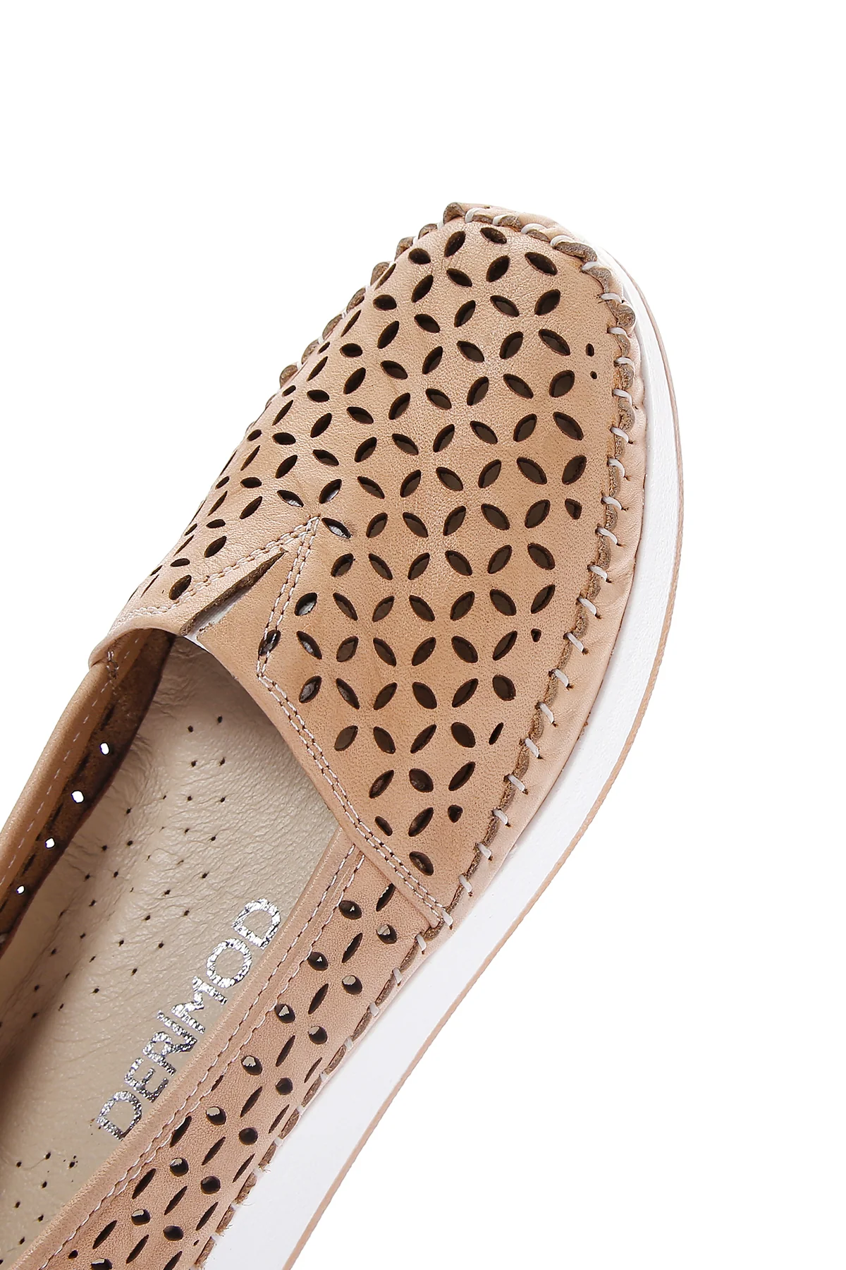 Kadın Bej Kalın Tabanlı Deri Comfort Loafer - Image 9