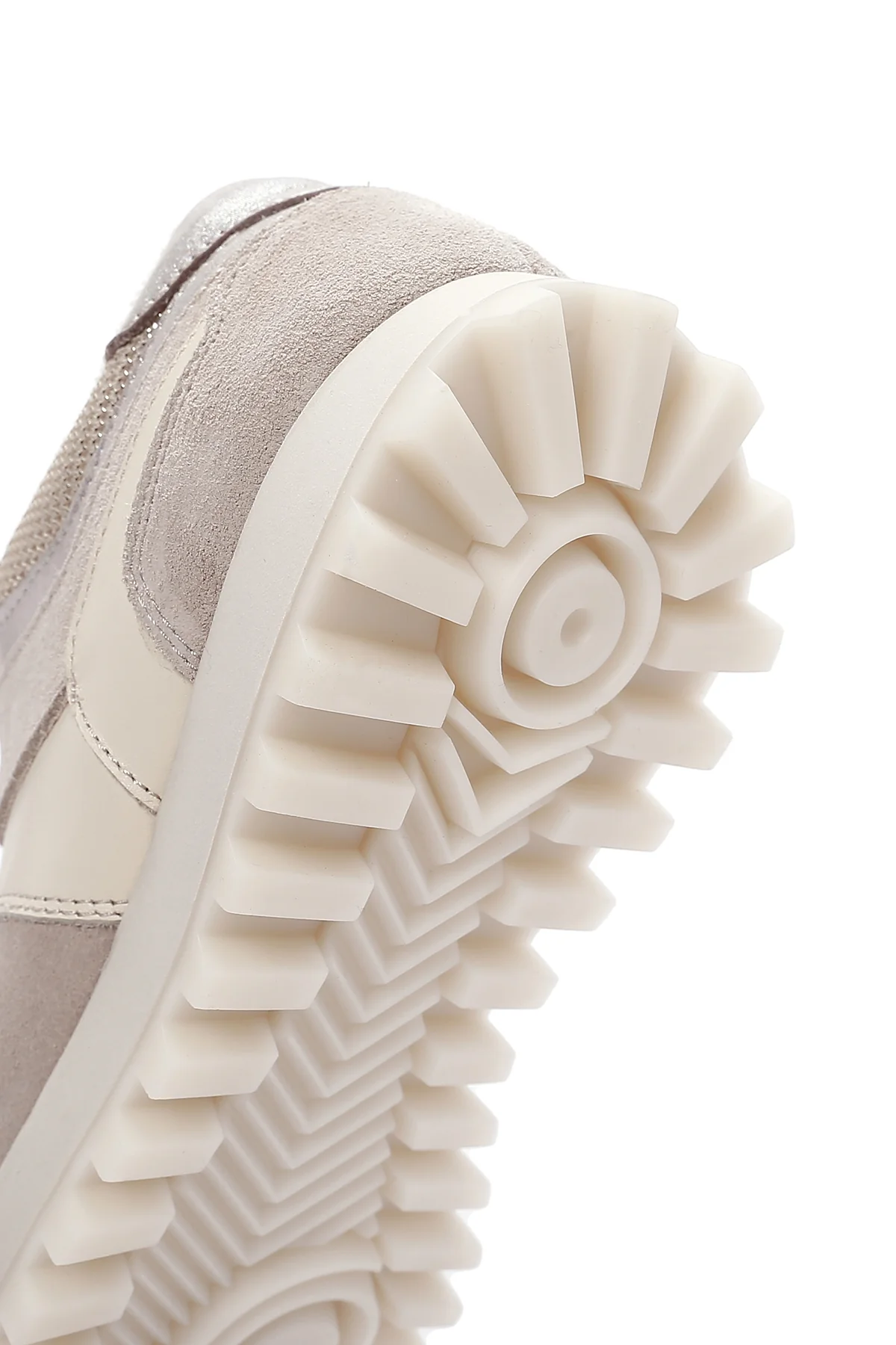 Kadın Bej Kalın Tabanlı Deri Sneaker - Image 7