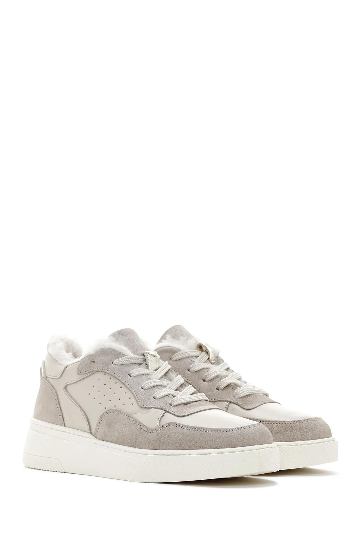 Kadın Bej Kalın Tabanlı Kürklü Deri Sneaker - Image 3