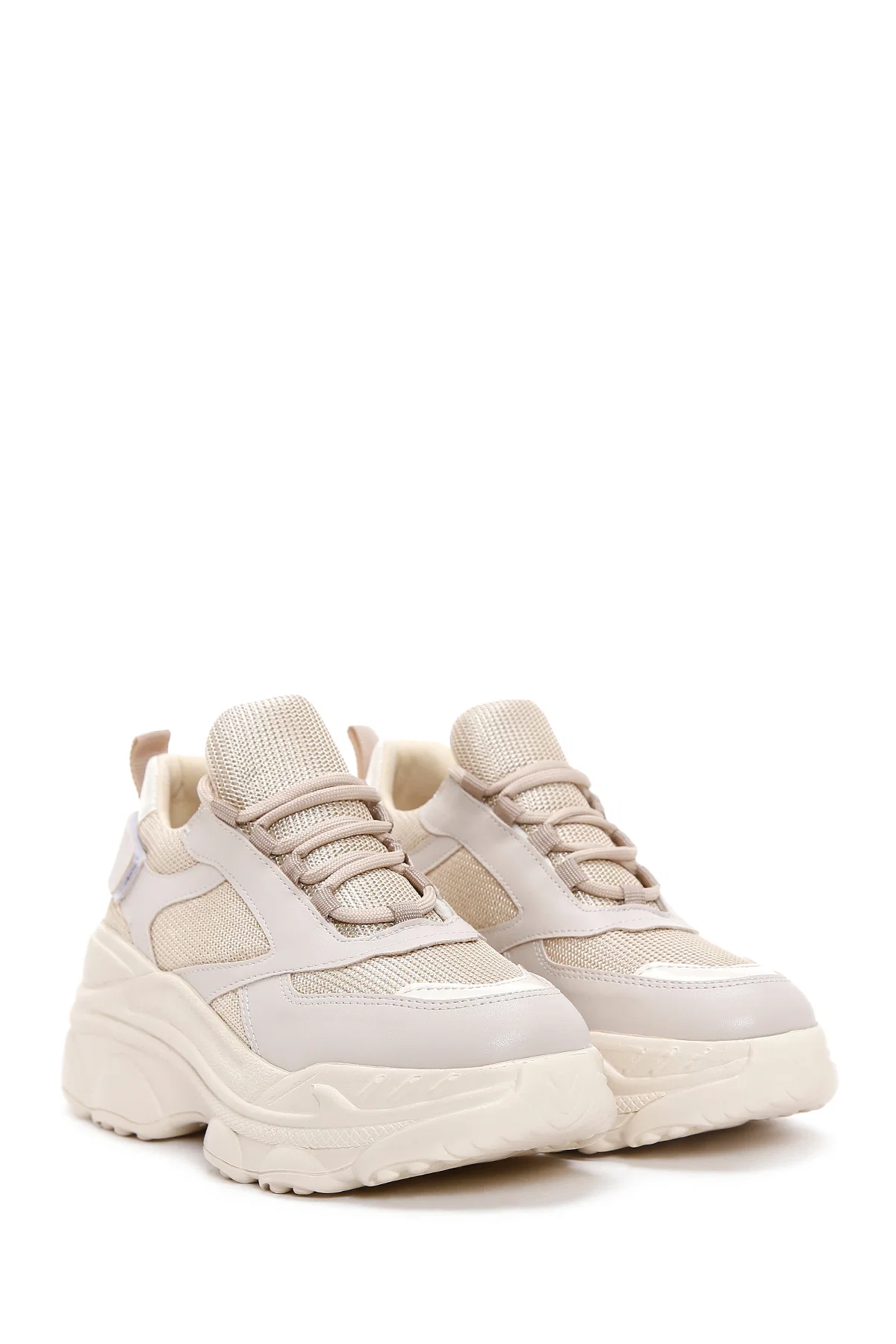 Kadın Bej Kalın Tabanlı Sneaker - Image 3