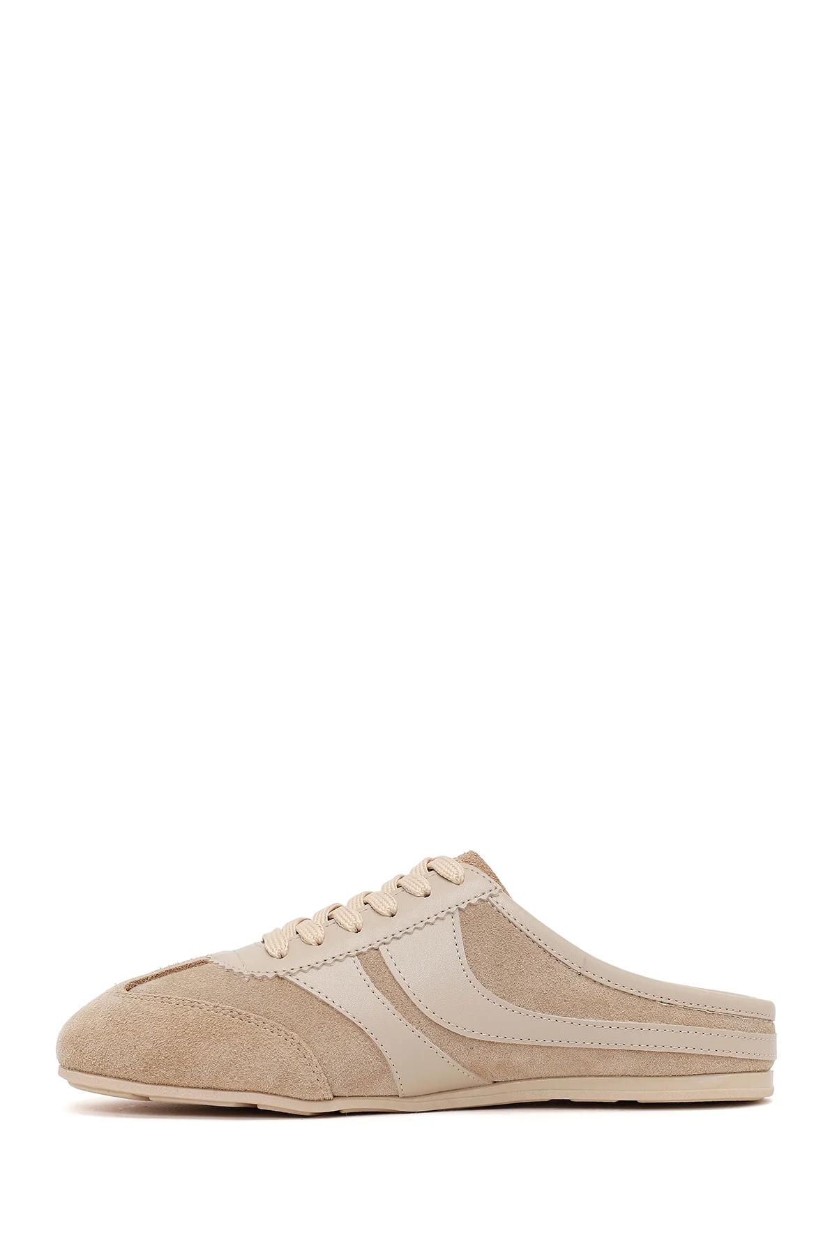 Kadın Bej Mule Arkası Açık Süet Deri Sneaker - Image 3