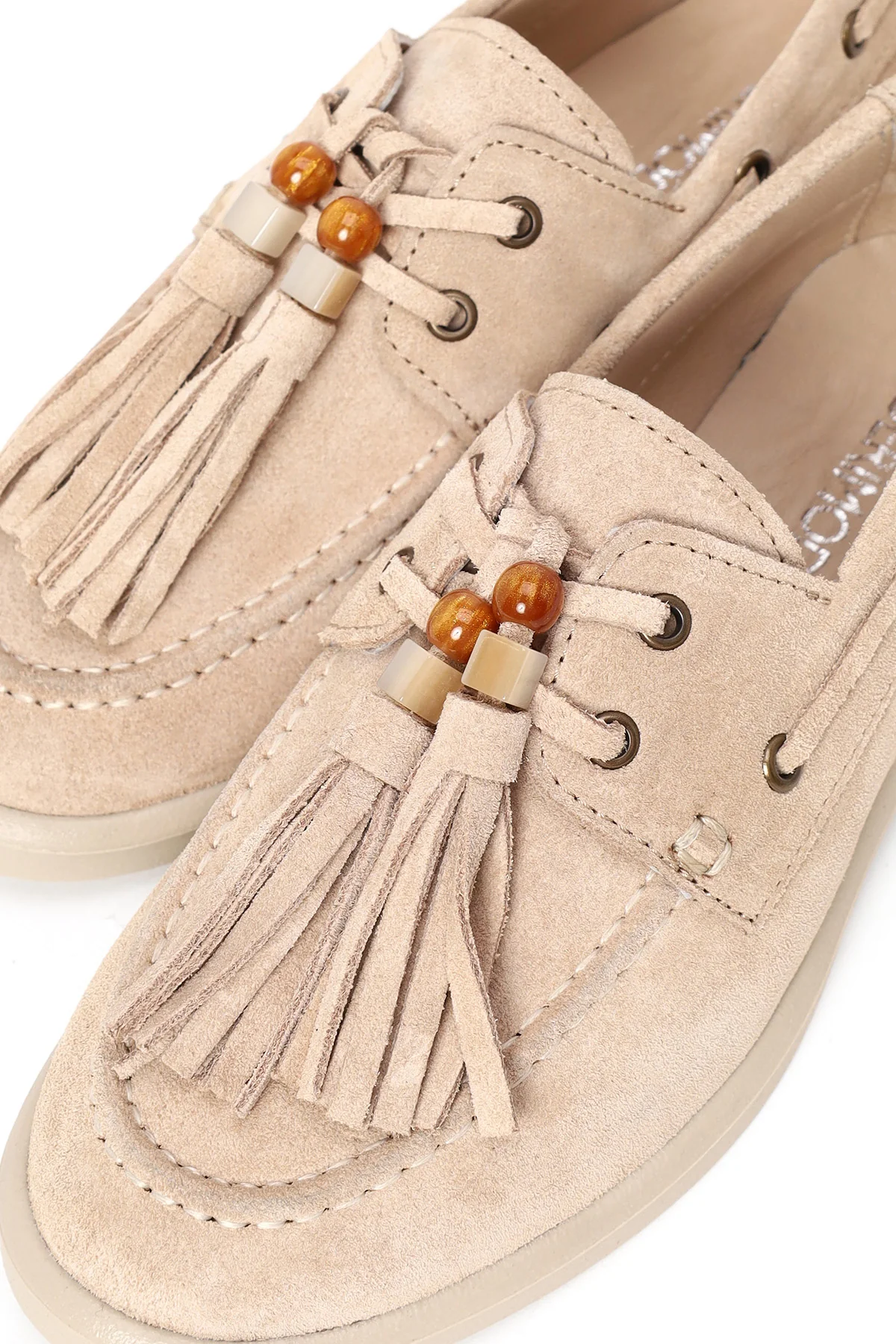 Kadın Bej Püsküllü Süet Deri Loafer - Image 11