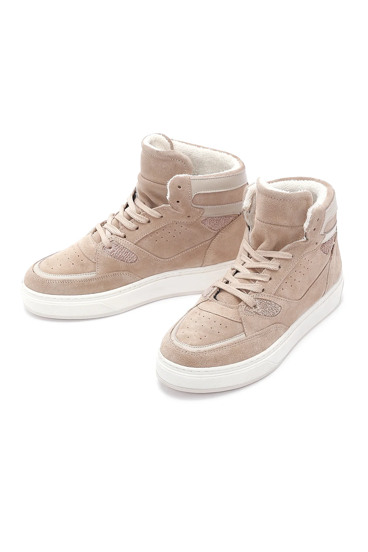 Kadın Bej Süet Deri Bilekli Sneaker - Image 6
