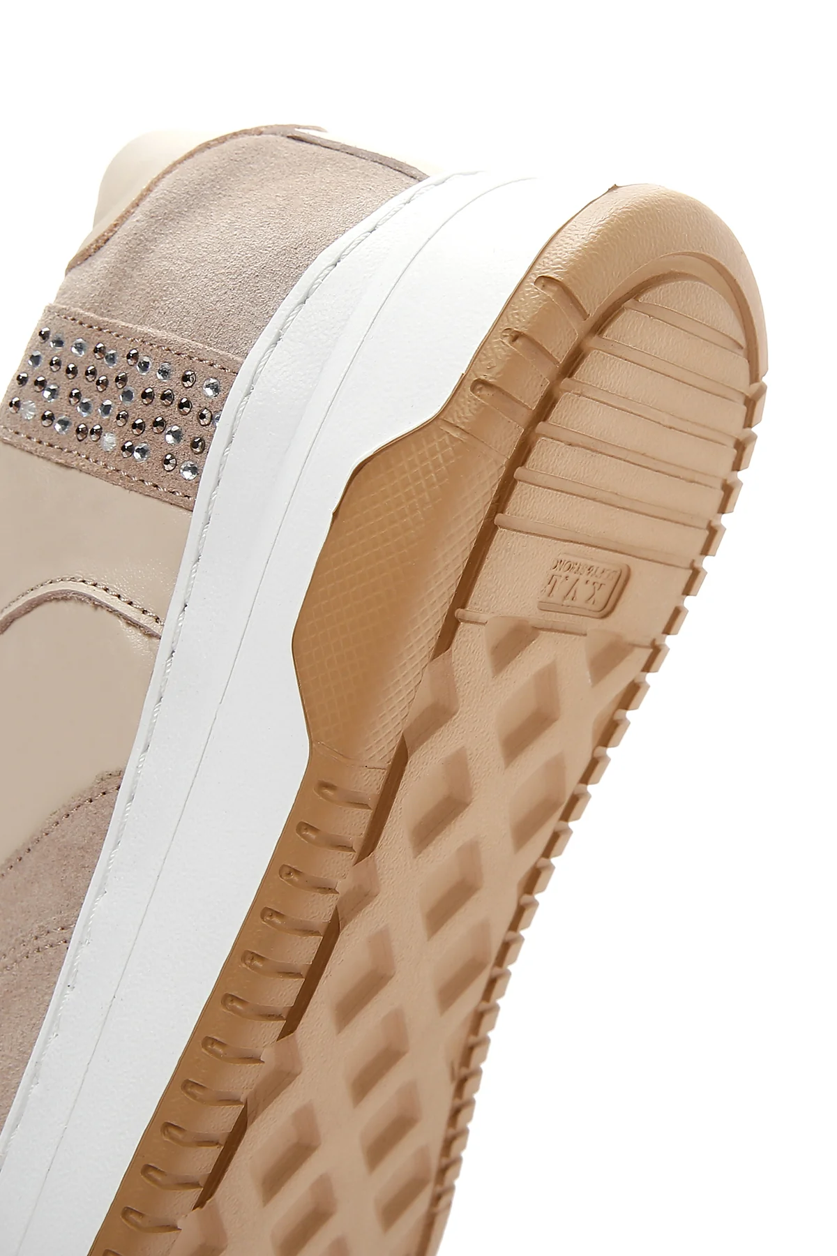 Kadın Bej Süet Deri Detaylı Sneaker - Image 8