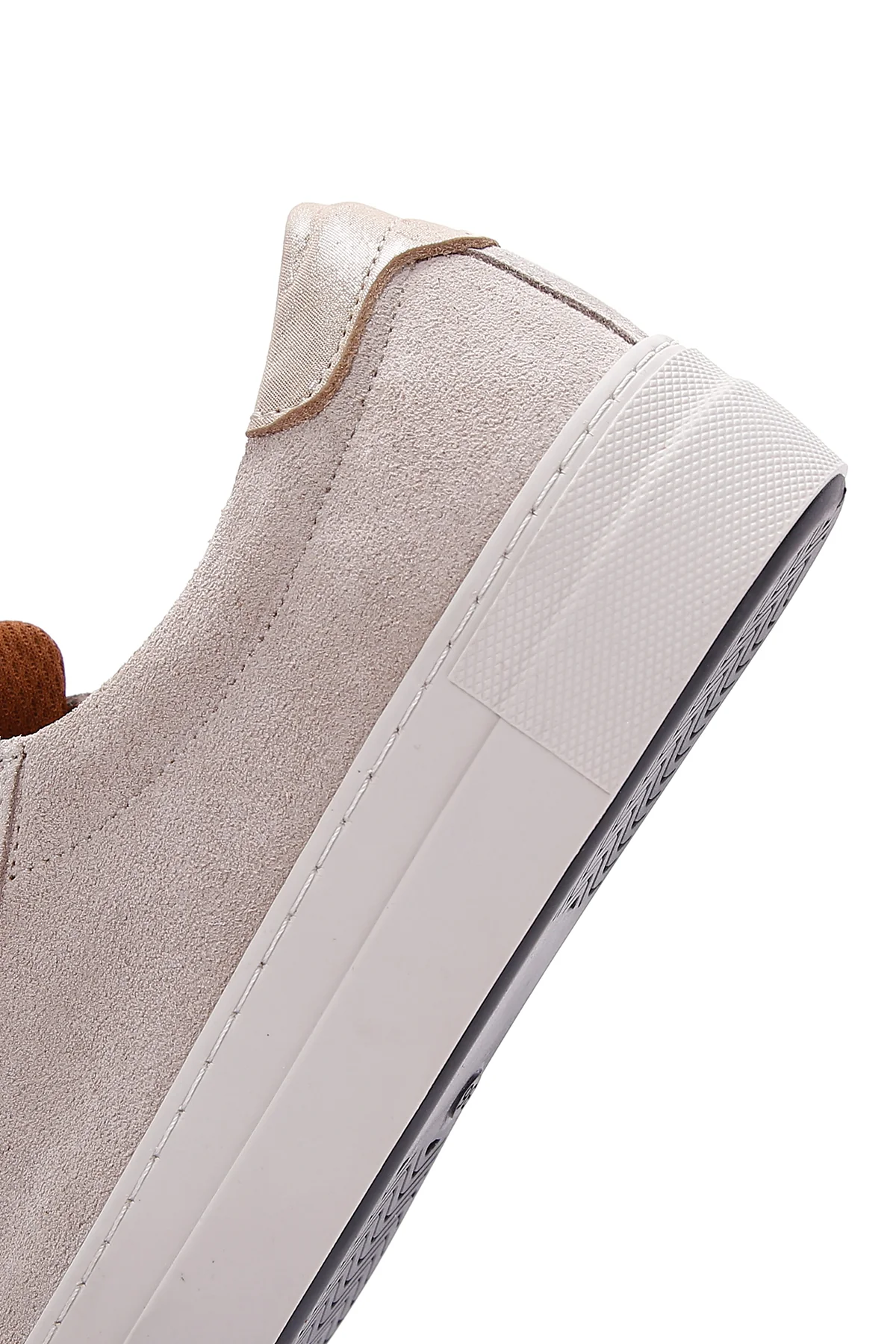 Kadın Bej Süet Deri Kalın Tabanlı Sneaker - Image 9