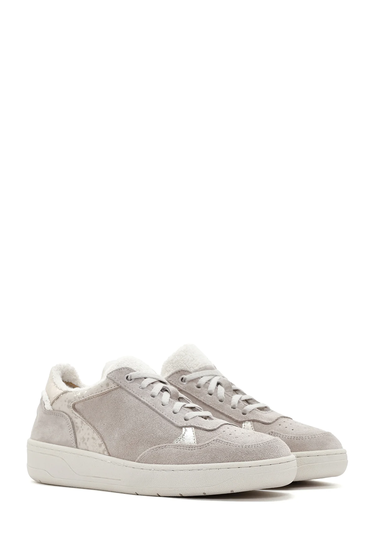 Kadın Bej Süet Deri Sneaker - Image 3