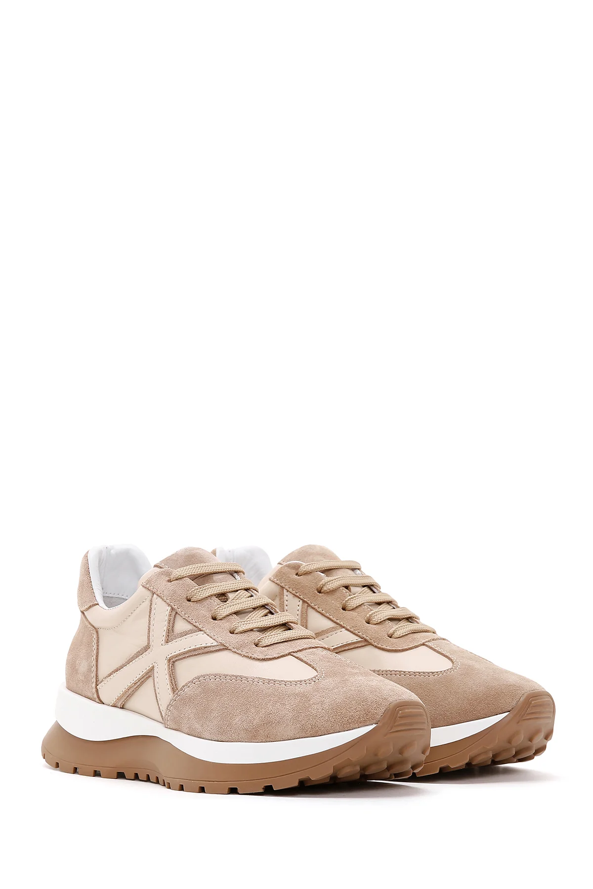Kadın Bej Süet Detaylı Deri Sneaker - Image 3