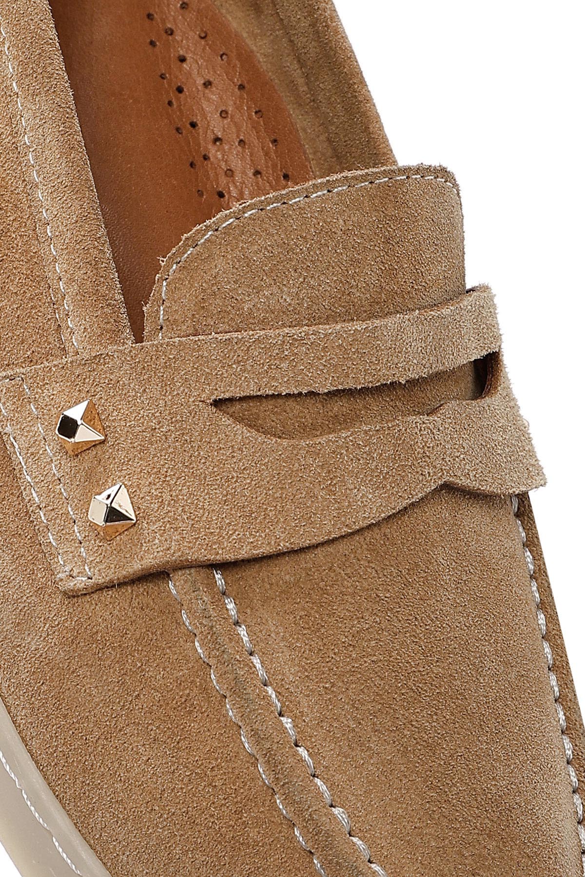 Kadın Bej Taş Detaylı Süet Deri Loafer - Image 8