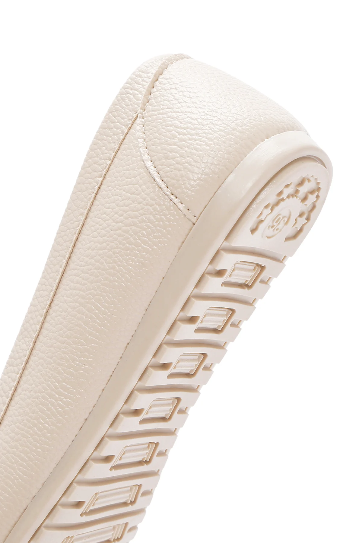 Kadın Bej Toka Detaylı Loafer - Image 9