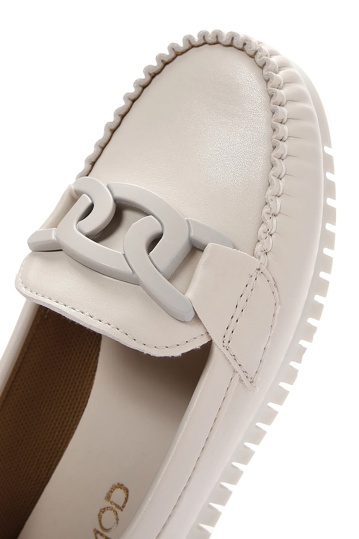 Kadın Bej Toka Detaylı Loafer - Image 9