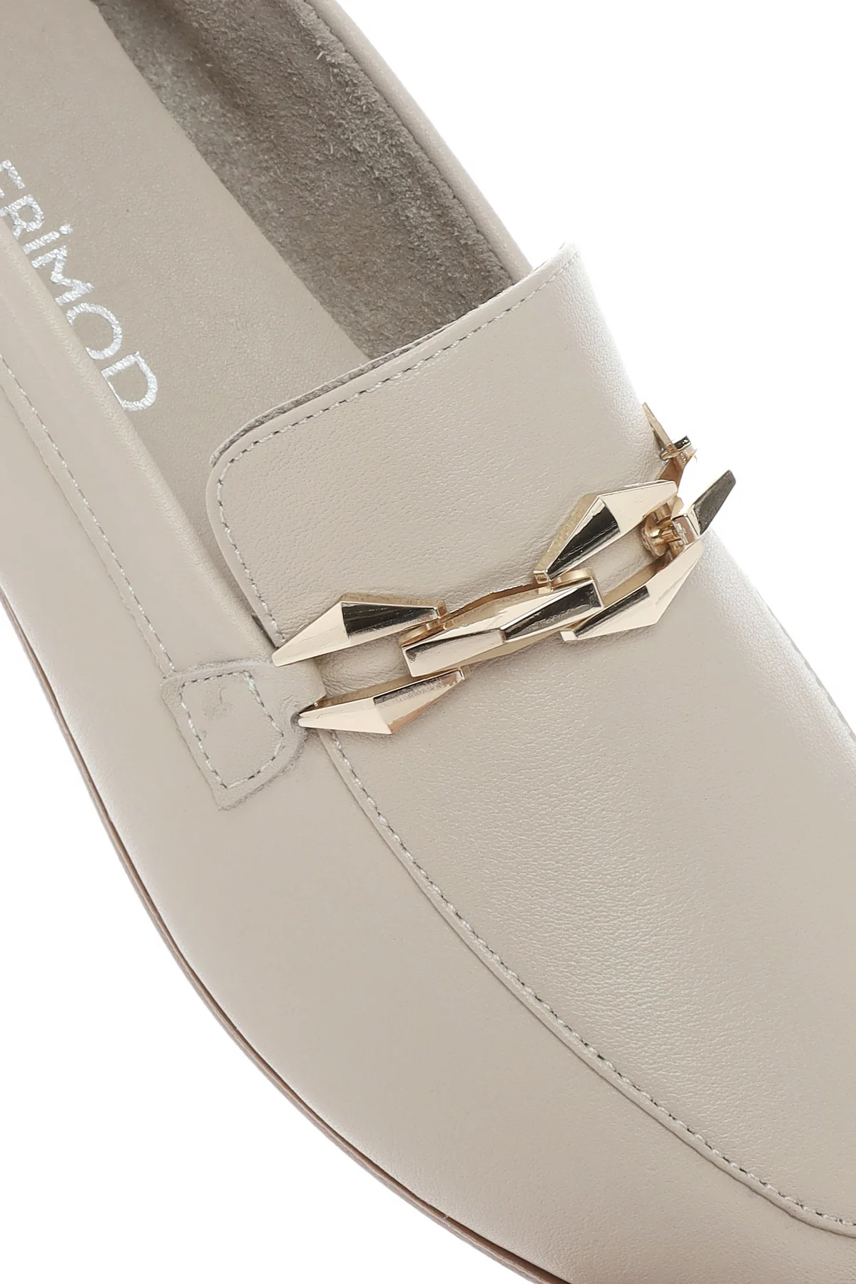 Kadın Bej Tokalı Deri Maskülen Loafer - Image 8